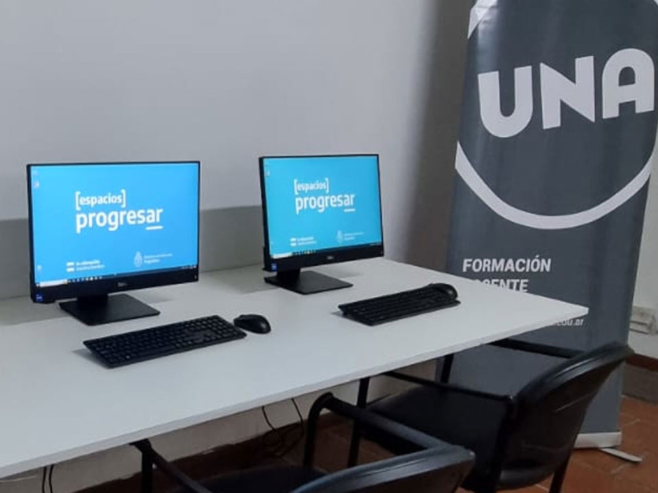 Se inauguró el Espacio Progresar, con computadoras para estudiantes